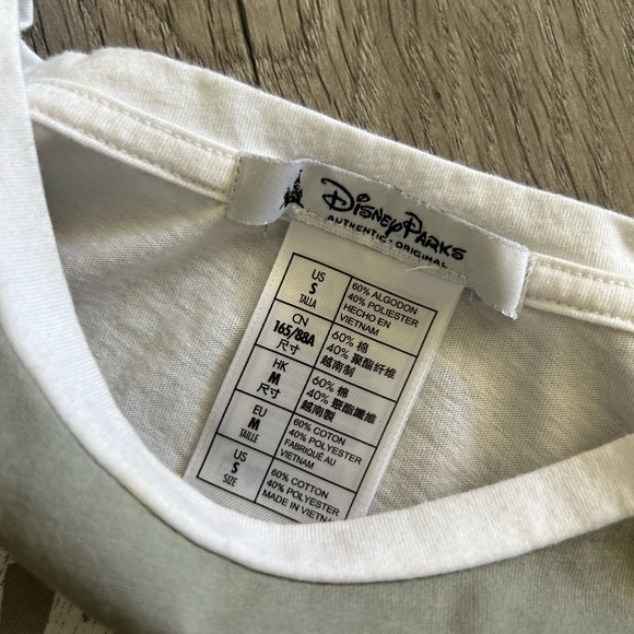 Disney Parks Disneyland Graphic Tee Women’s Small - Picture 7 of 8